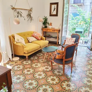 Con Salón Privado En La Rambla Gerona